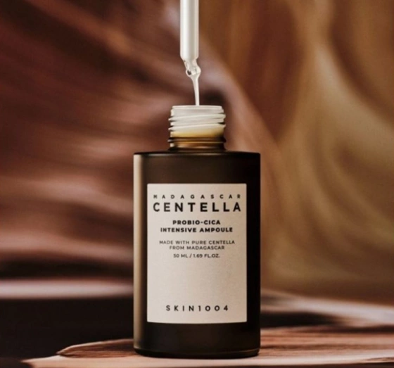 SKIN1004 Madagascar Centella Probio-Cica Intensive Ampoule regenerujące serum do twarzy 50 ml