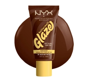 NYX Professional Makeup Buttermelt Glaze podkład w kremie SPF30 09 Hazelnut Butta 30 ml 