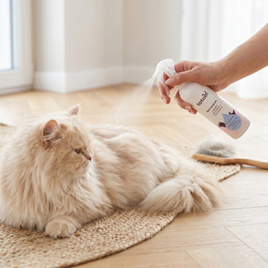 Totobi naturalna mgiełka ułatwiająca rozczesywanie dla psów i kotów 300 ml