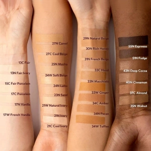 TIRTIR Mask Fit Red Cushion SPF40 PA++ długotrwały mini podkład do twarzy w kompakcie 24W Soft Beige 4,5 g