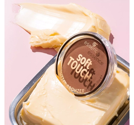 Essence Soft Touch Butter Bronzer puder brązujący 10 Whipped Buttercup 10 g