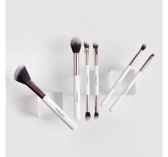 Inglot PlayInn pędzel do makijażu 208