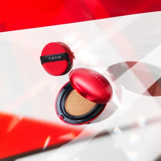 TIRTIR Mask Fit Red Cushion SPF40 PA++ długotrwały mini podkład do twarzy w kompakcie 24W Soft Beige 4,5 g