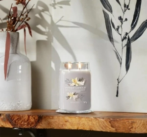 Yankee Candle Signature duża świeca zapachowa Smoked Vanilla & Cashmere 567 g