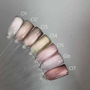 Divna Silk Cat Eye lakier hybrydowy do paznokci z efektem kociego oka 07 9 ml